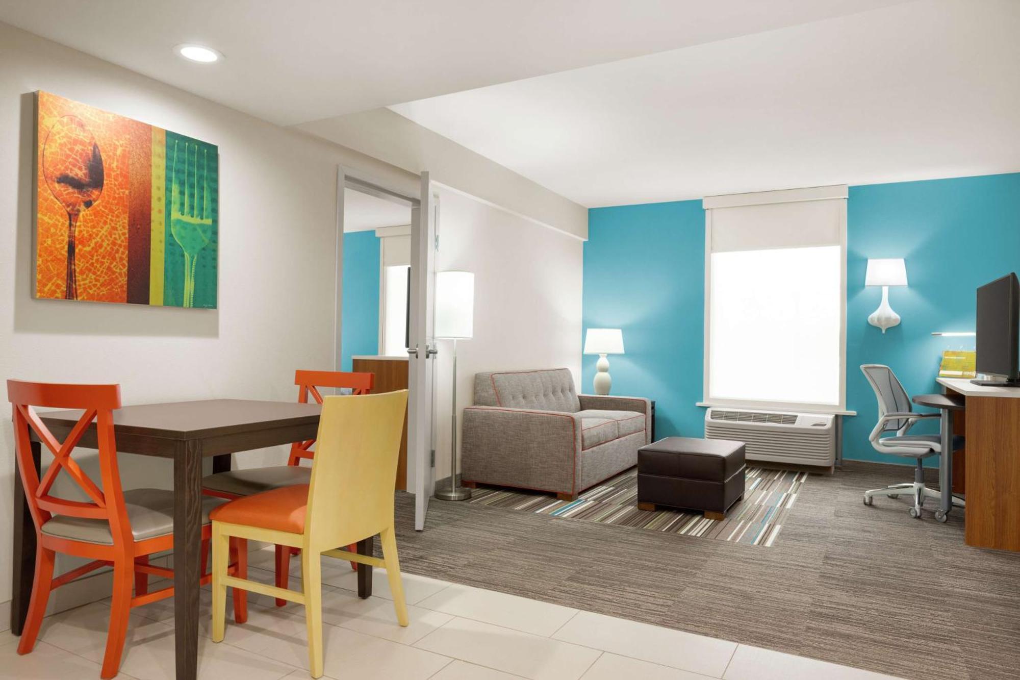 Home2 By Hilton Potomac Mills 3*