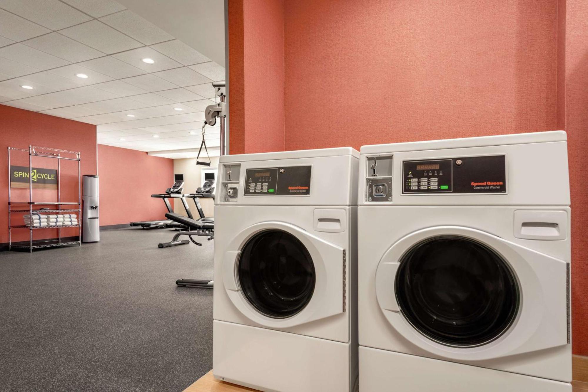 Home2 By Hilton Potomac Mills Hotel 3*